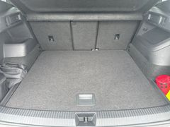 VW Tiguan 2.0 TDI R-Line 4M Matrix Black Ahk Nav 20 VW Tiguan 2.0 TDI R-Line 4M Matrix Black Ahk Nav 20