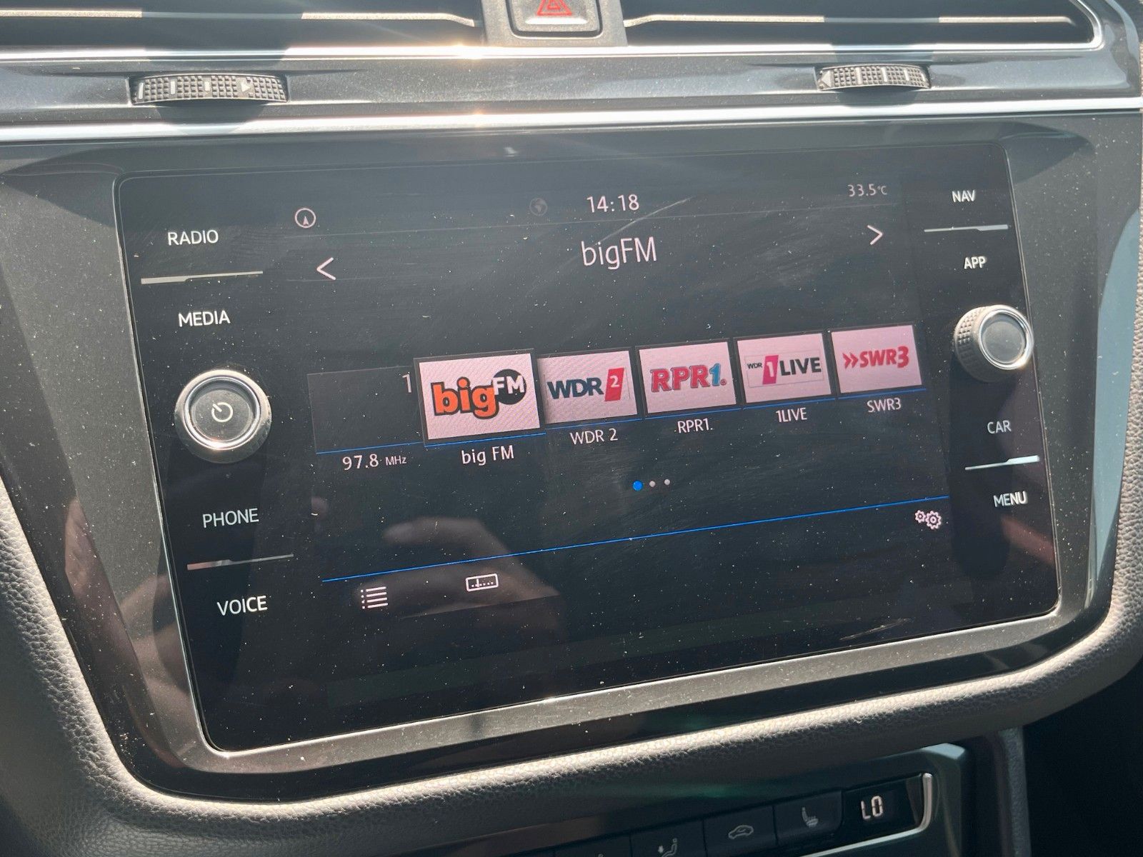Fahrzeugabbildung Volkswagen Tiguan 2.0 TDI HIGHLINE Navi AHK LED ACC Alcanta