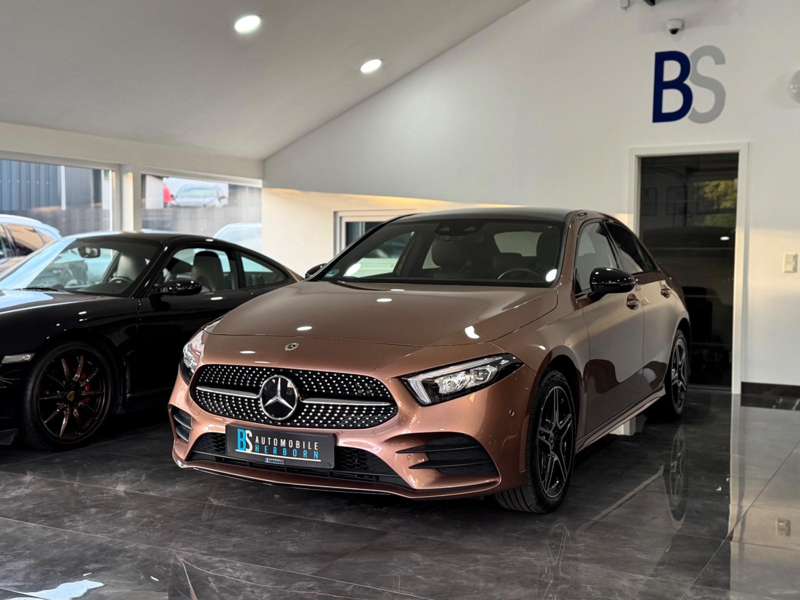 Mercedes-Benz A250e/AMG/Night/Pano/Widescreen/Kamera/Distronic