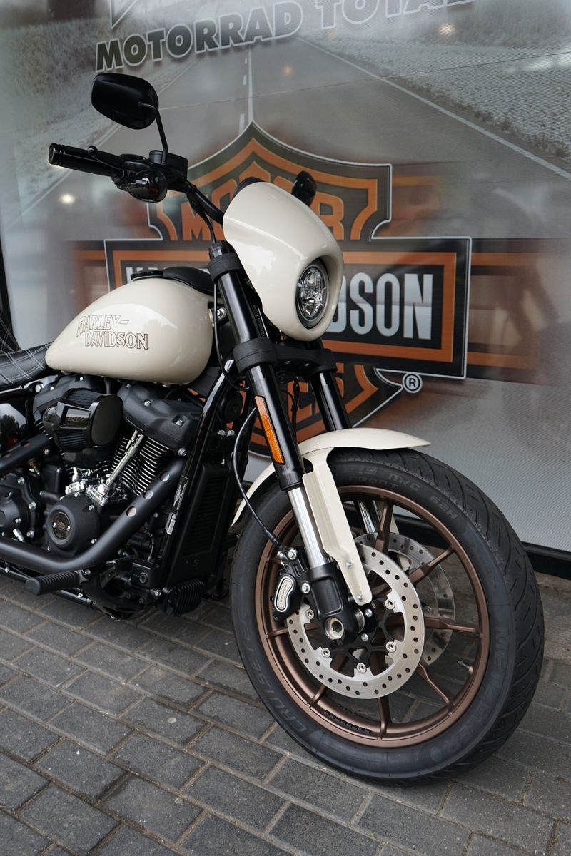 Fahrzeugabbildung Harley-Davidson Low Rider S FXLRS mit Saddlemen