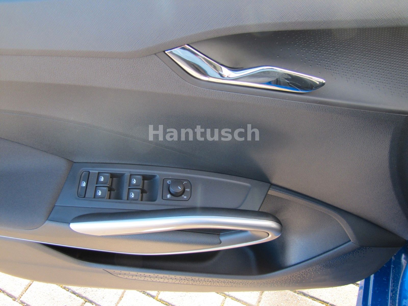 Fahrzeugabbildung SKODA Fabia Tour 1.0l TSI 95PS