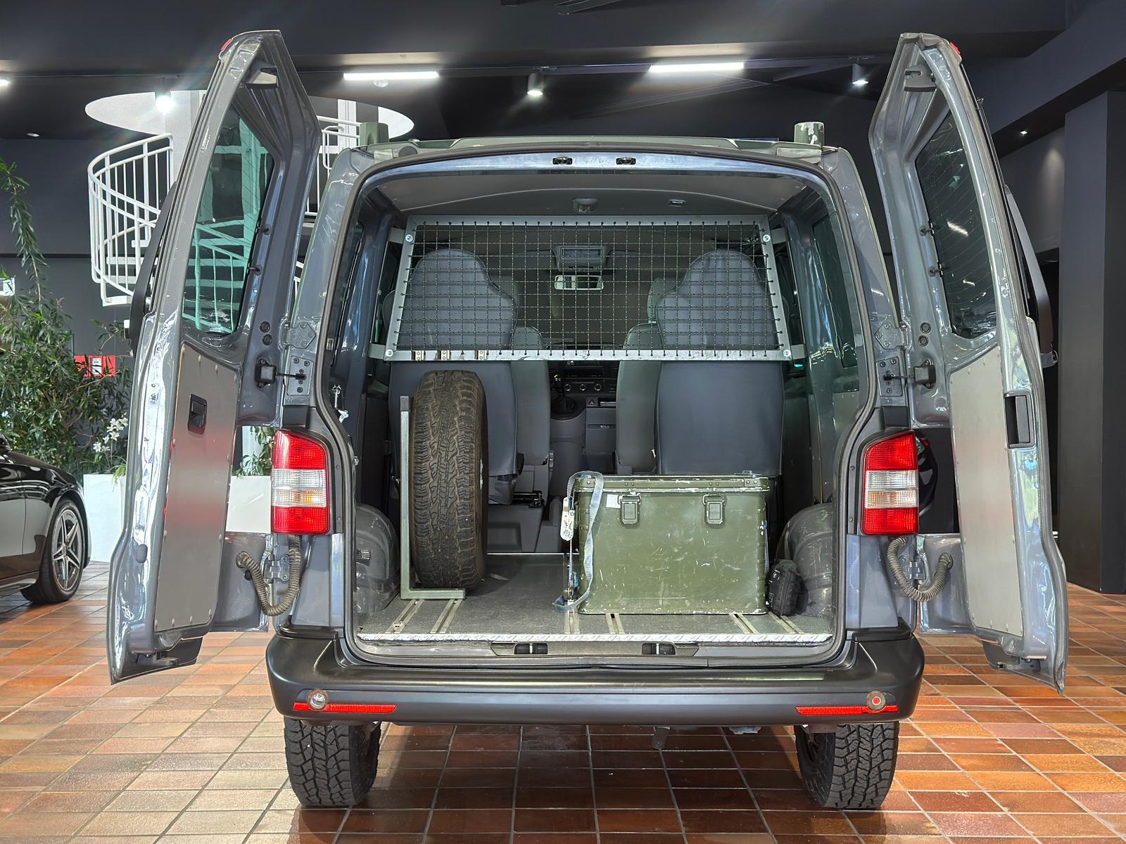 Volkswagen T5 WIDDER 4MOTION KURZ SEIKEL ROCKTON BUNDESWEHR