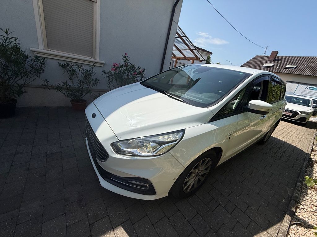 Image of Ford S-Max
