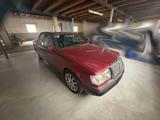 Mercedes-Benz Mercedes W124 200E 512 Almandinrot - Mercedes-Benz 200 aus 1993
