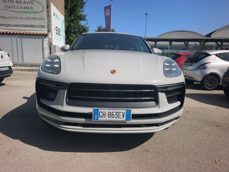 Image of Porsche Macan