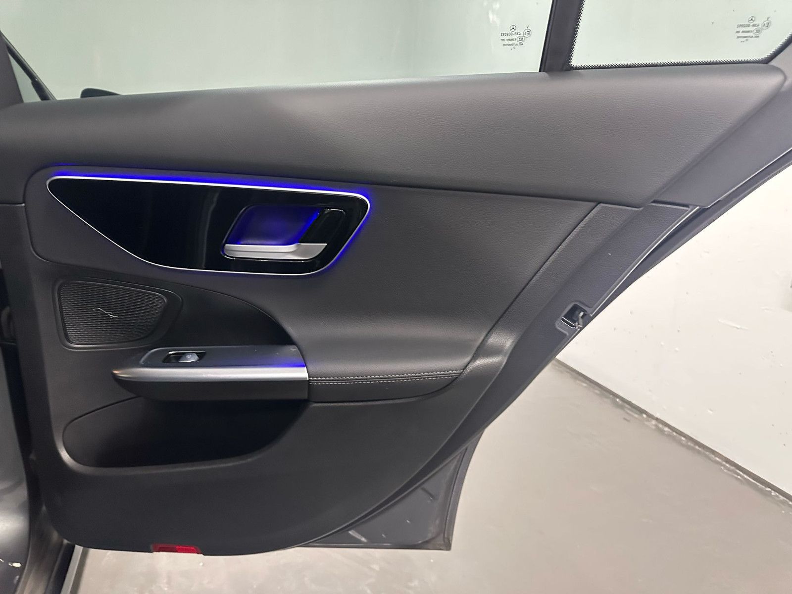 Fahrzeugabbildung Mercedes-Benz C 180 T Autom.*AVANTGARDE*NIGHT*DISTRO*AHK*