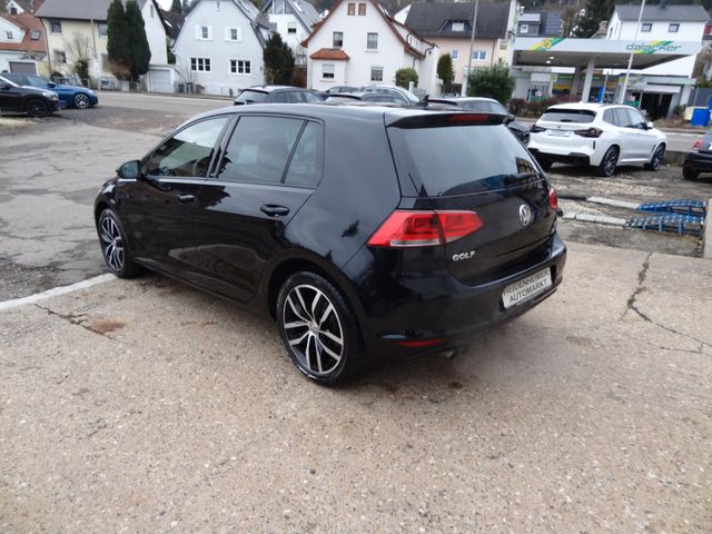Fahrzeugabbildung Volkswagen Golf VII Lim. Allstar/ 2.Hd/SitzH/Navi/PDC/Tempo