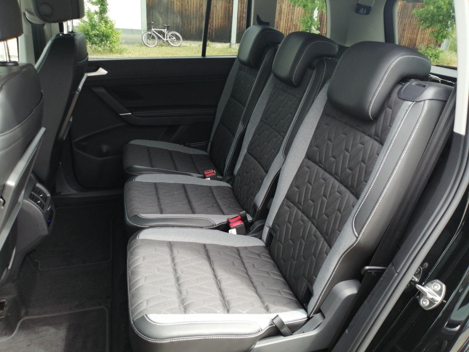 Volkswagen Touran Energy 1.5TSI DSG / 7-Sitze, CarPlay, ACC