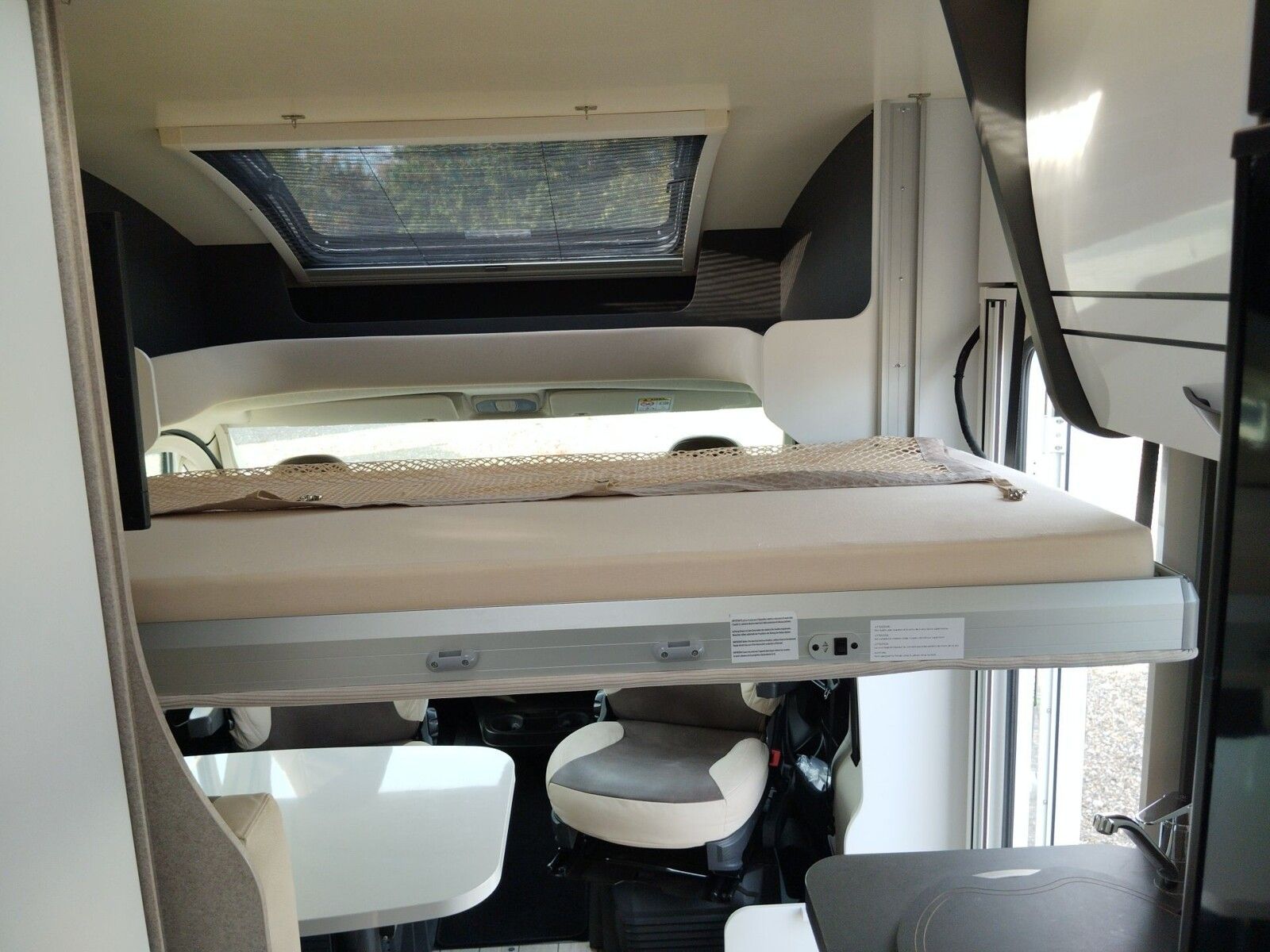 Fahrzeugabbildung Forster T FT599HB Travel Line Comfort Pakete Sat/TV