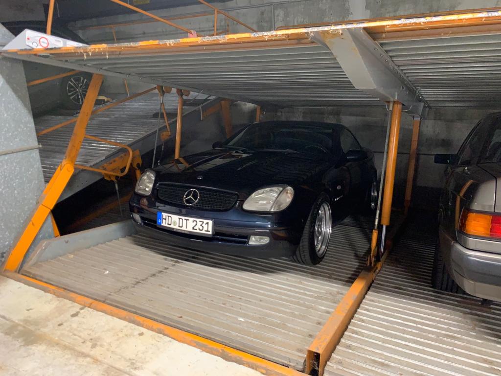 Mercedes-Benz SLK 230