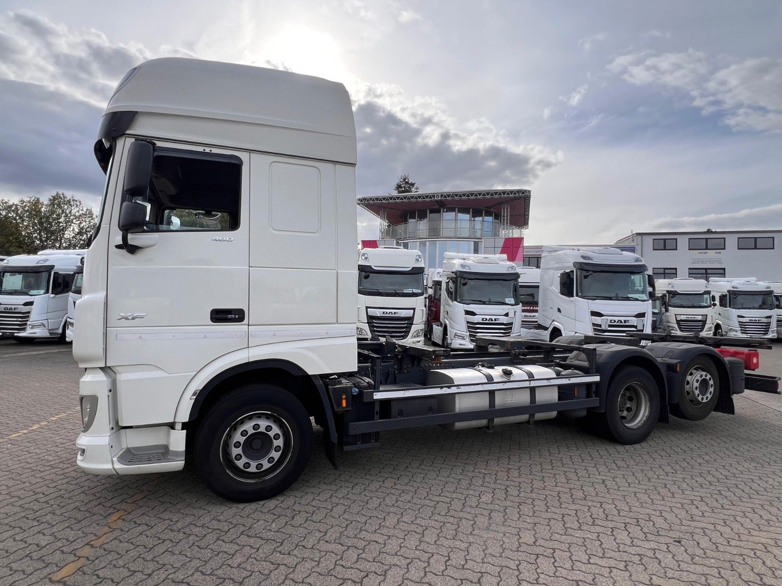 Fahrzeugabbildung DAF XF 480 FAN SSC, Lift-Lenk, Intarder
