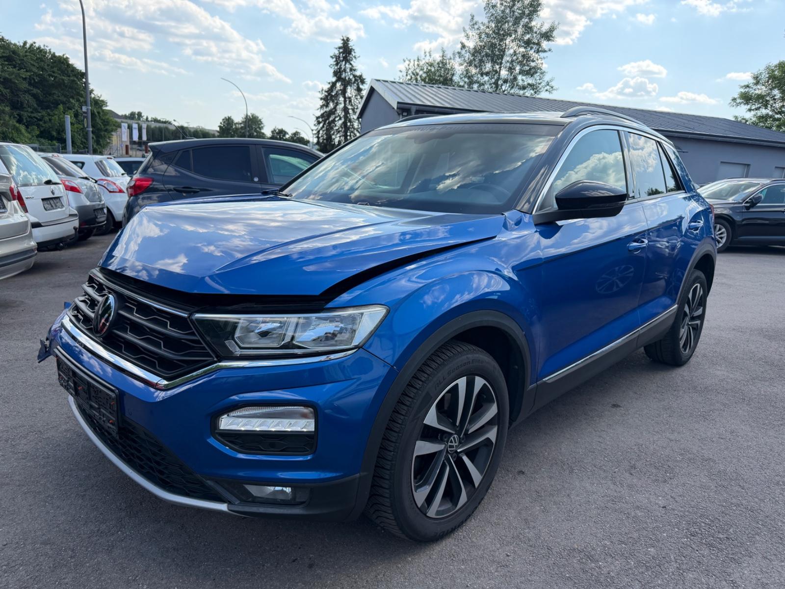 Volkswagen T-Roc Active ** Automatik / 1 Hand / Navi