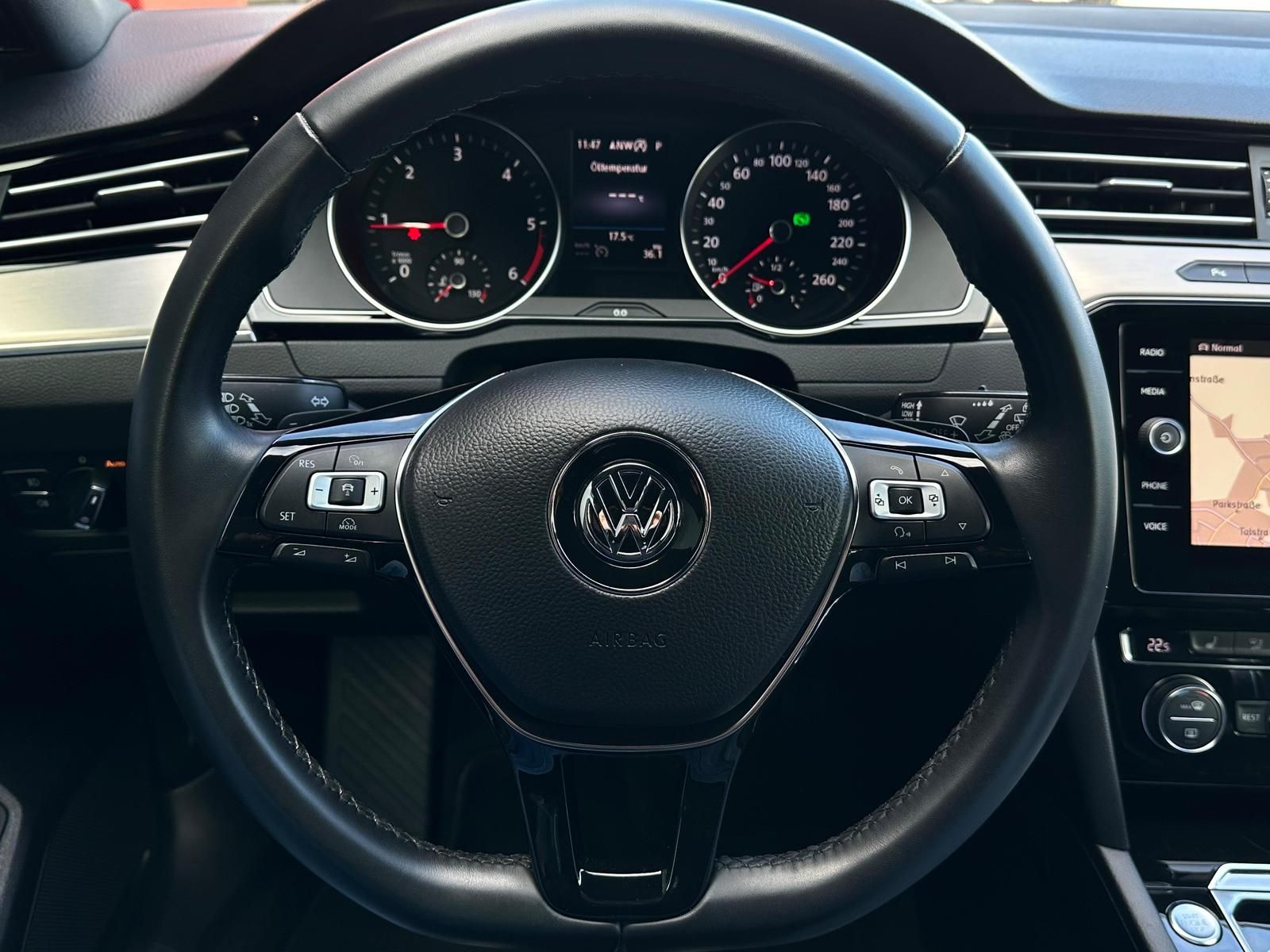 VW Passat 2.0TDI HIGHLINE 4M - Image 11