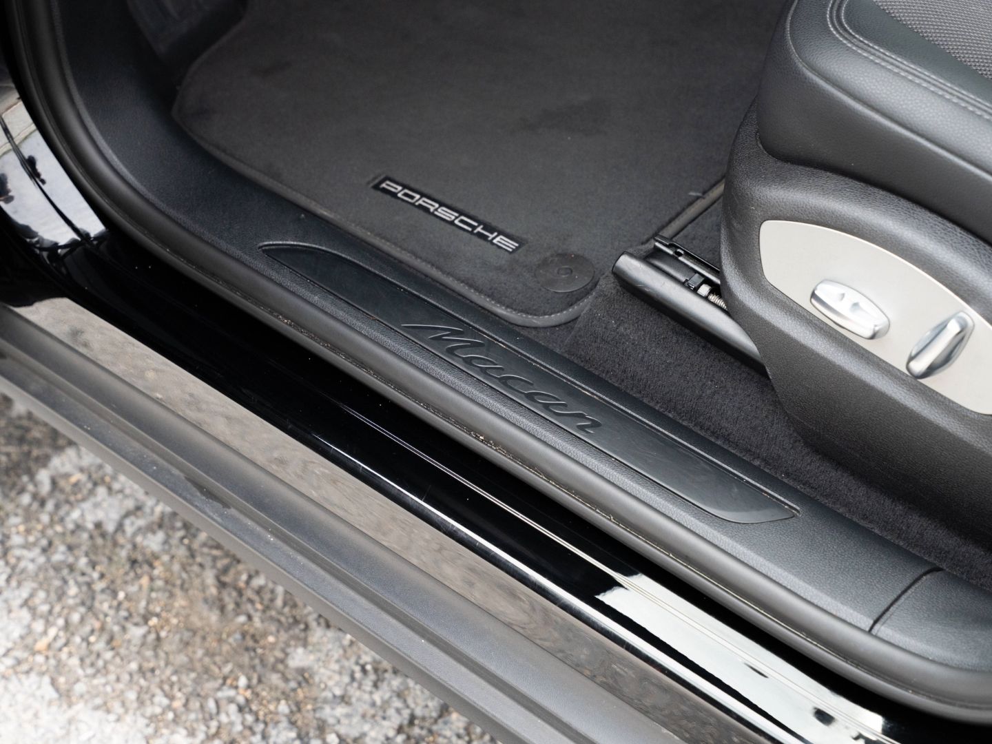Porsche Macan Panorama Dachsystem Sitzheizung vorn foto 18