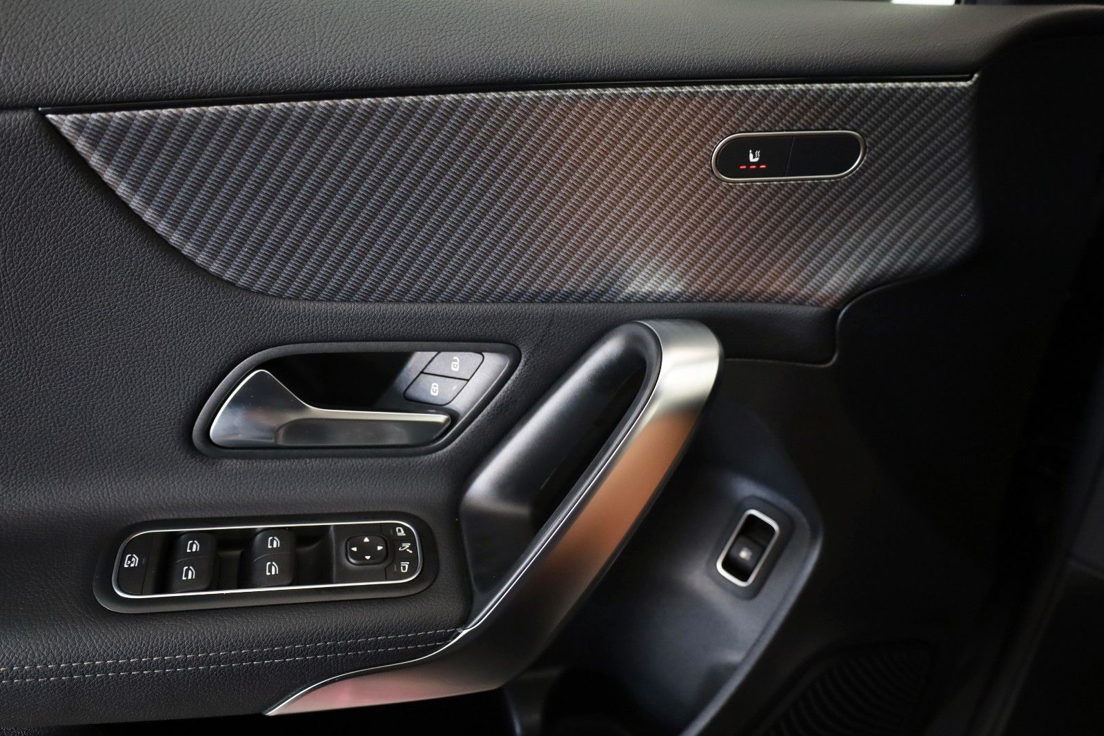 Fahrzeugabbildung Mercedes-Benz A 250 e Progressive,T.Leder,Navi,LED,SH,360°Kam