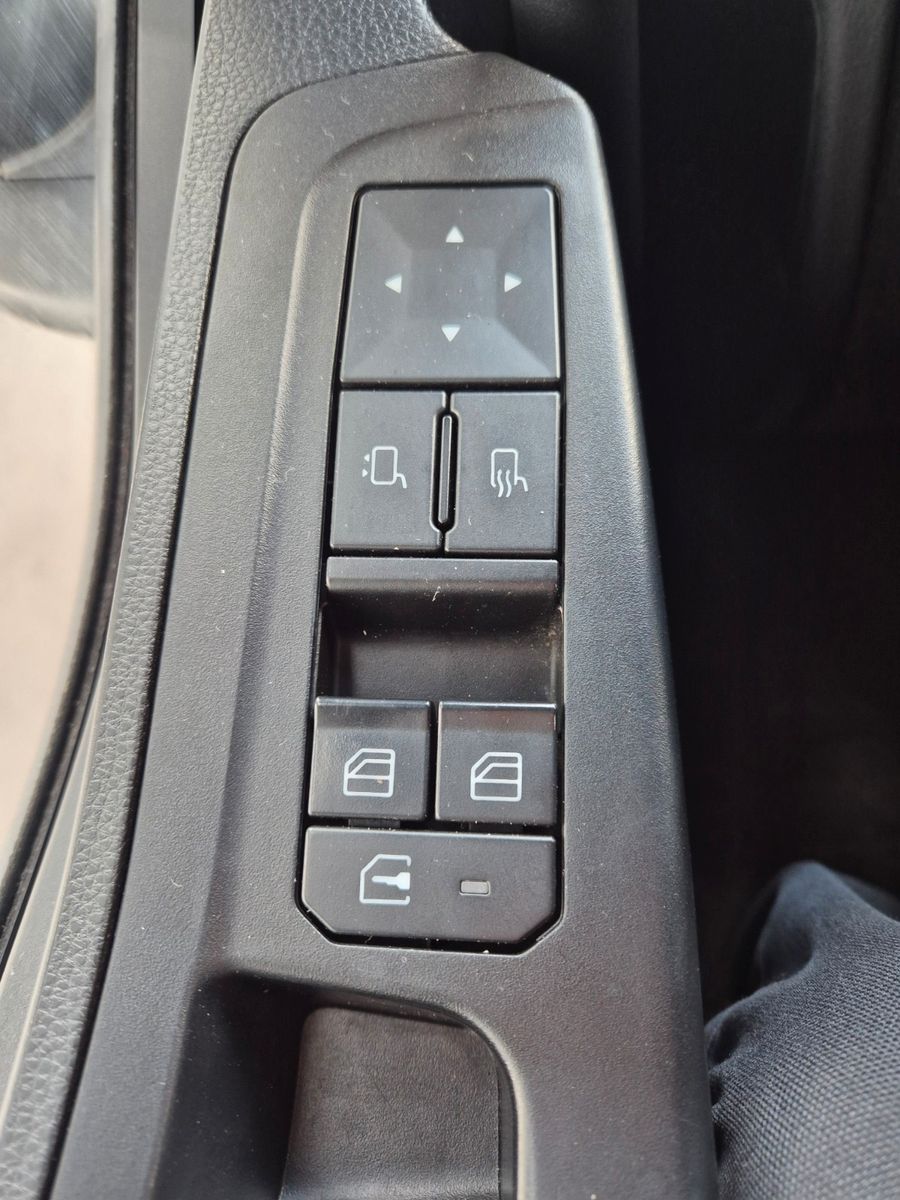 Fahrzeugabbildung Iveco X-Way 480 8x4 Abrollkipper