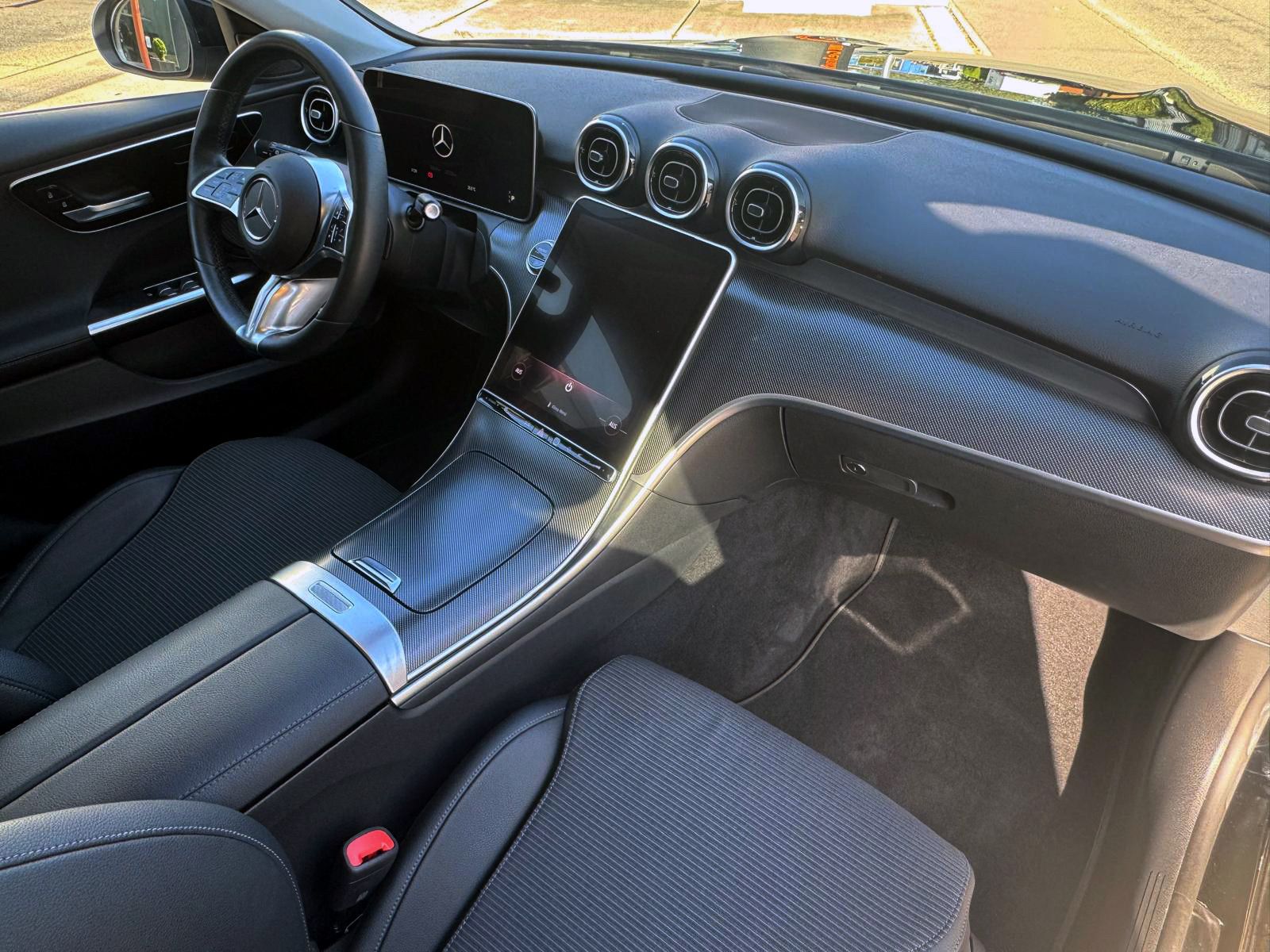 Fahrzeugabbildung Mercedes-Benz C200d T-Modell Avantgarde ACC KAM AHK SHZ LED