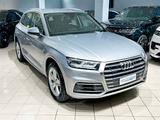 Audi Q5 40 TDI quattro S tronic Business - Audi Q5 mit Halbautomatikschaltung