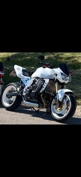 Kawasaki Z1000 ZRTOOA Naked Bike - KAWASAKI ZR1