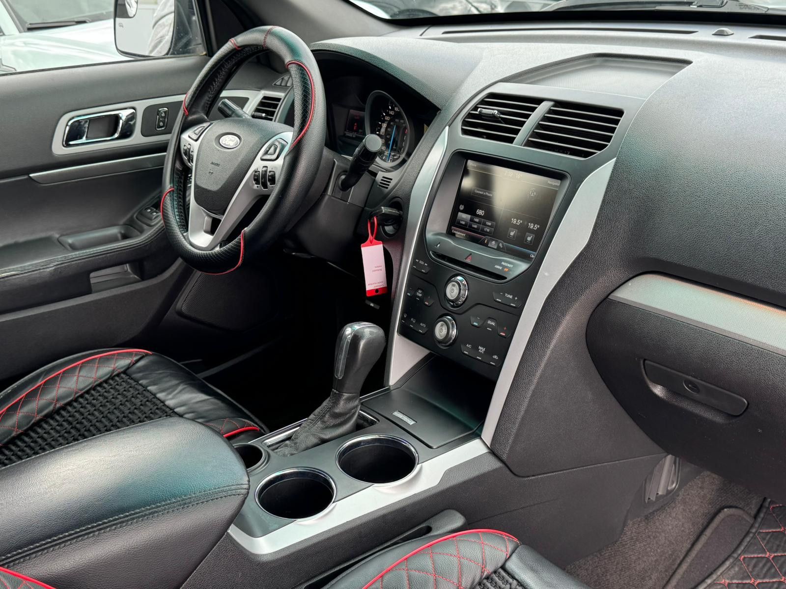 Fahrzeugabbildung Ford Explorer 3,5L 7 SitzerTEMP*KAMERA*PDC*KLIMA