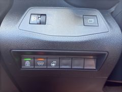 Fahrzeugabbildung Citroën Berlingo 1.5 Max XL HDI 130 EAT8 NAVI Kamera