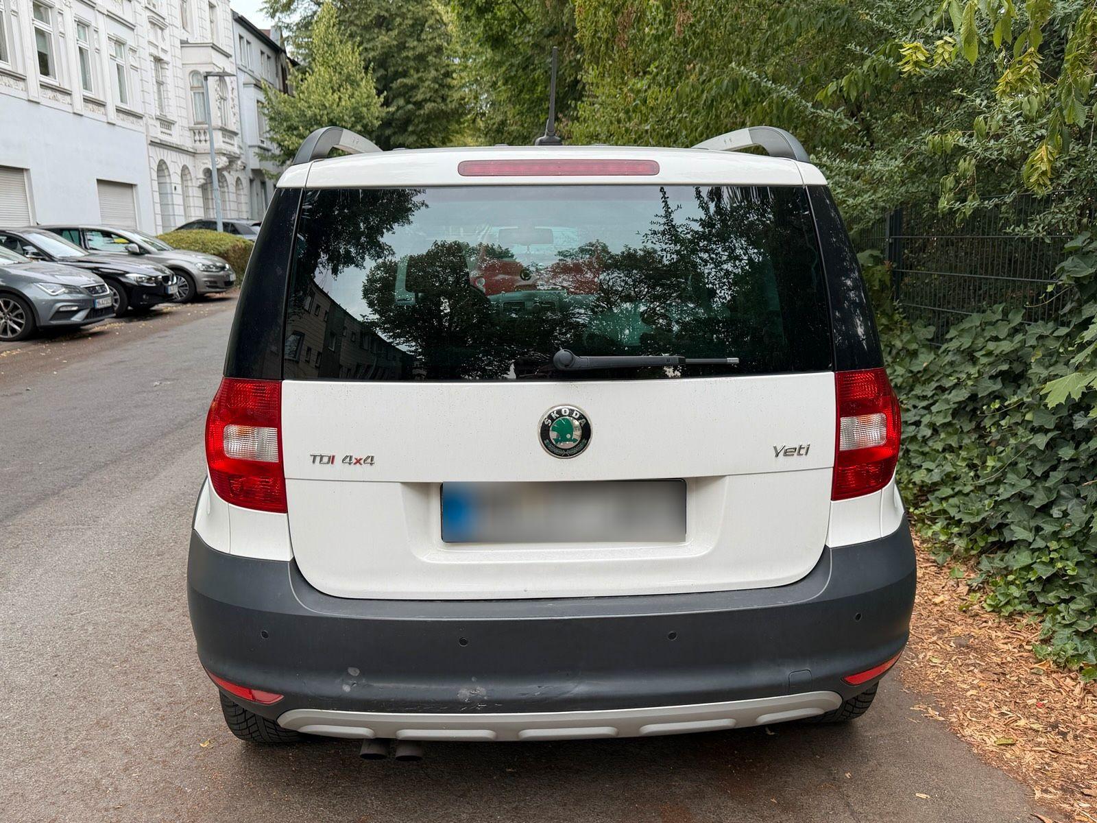 Skoda Yeti 2014 — interior