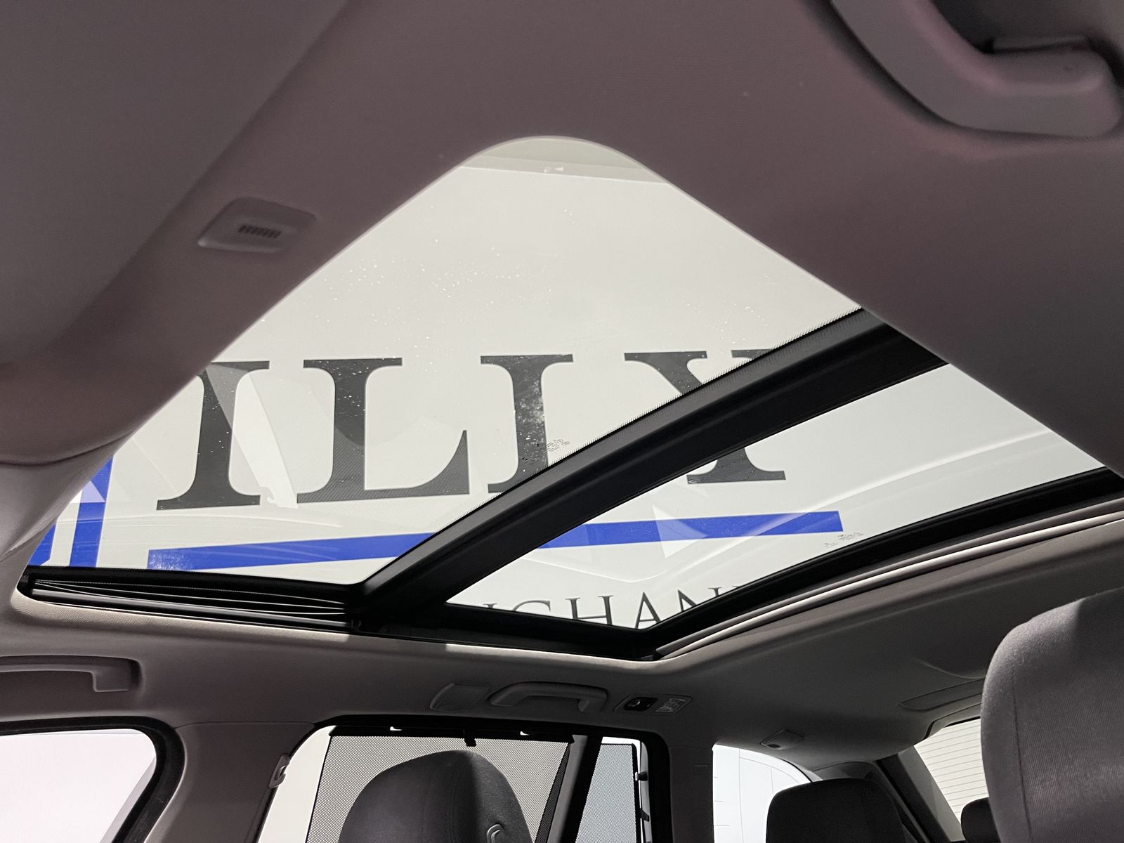 Fahrzeugabbildung BMW 520 d xDrive*LED*Navi*Klima*SHZ*PDC*Pano*