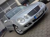 Mercedes-Benz E 200T E Motor neu überholt Navi SSD - Mercedes-Benz E 200 Gebrauchtwagen in Freiburg