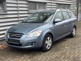 Kia cee'd Sportswagon 1.HAND/83.000KM/TÜV NEU/AHK - blaue Kia cee'd Sportswagon