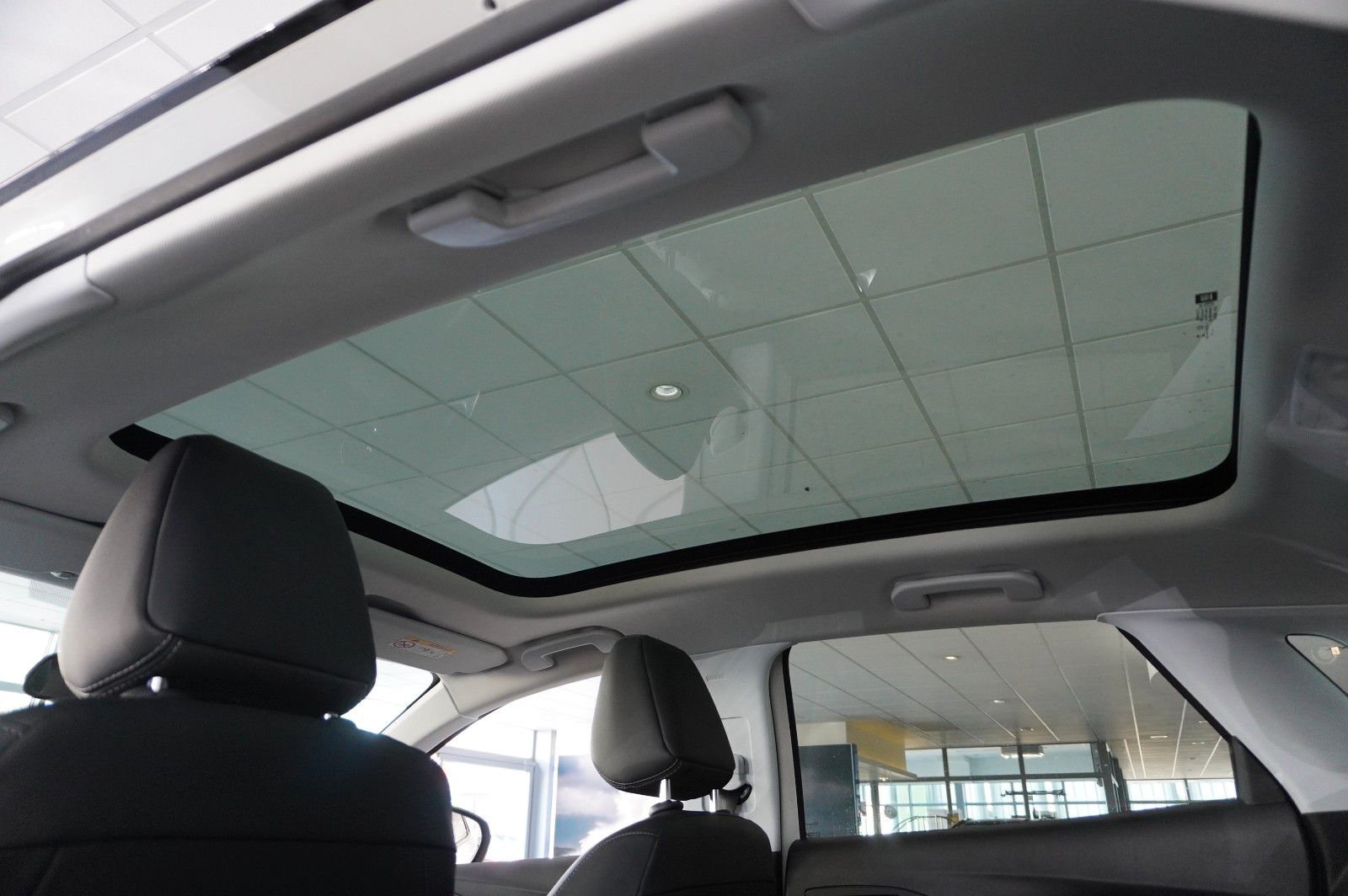 Fahrzeugabbildung Opel Grandland (X) 1.2T INNOV. NAVI/LED/KAMERA/PANO.