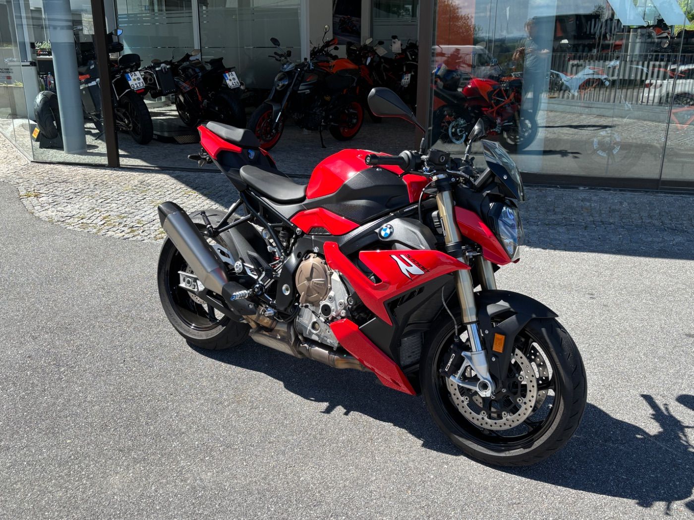 Fahrzeugabbildung BMW S 1000 R 3 Pakete, Carbonräder, Frästeile