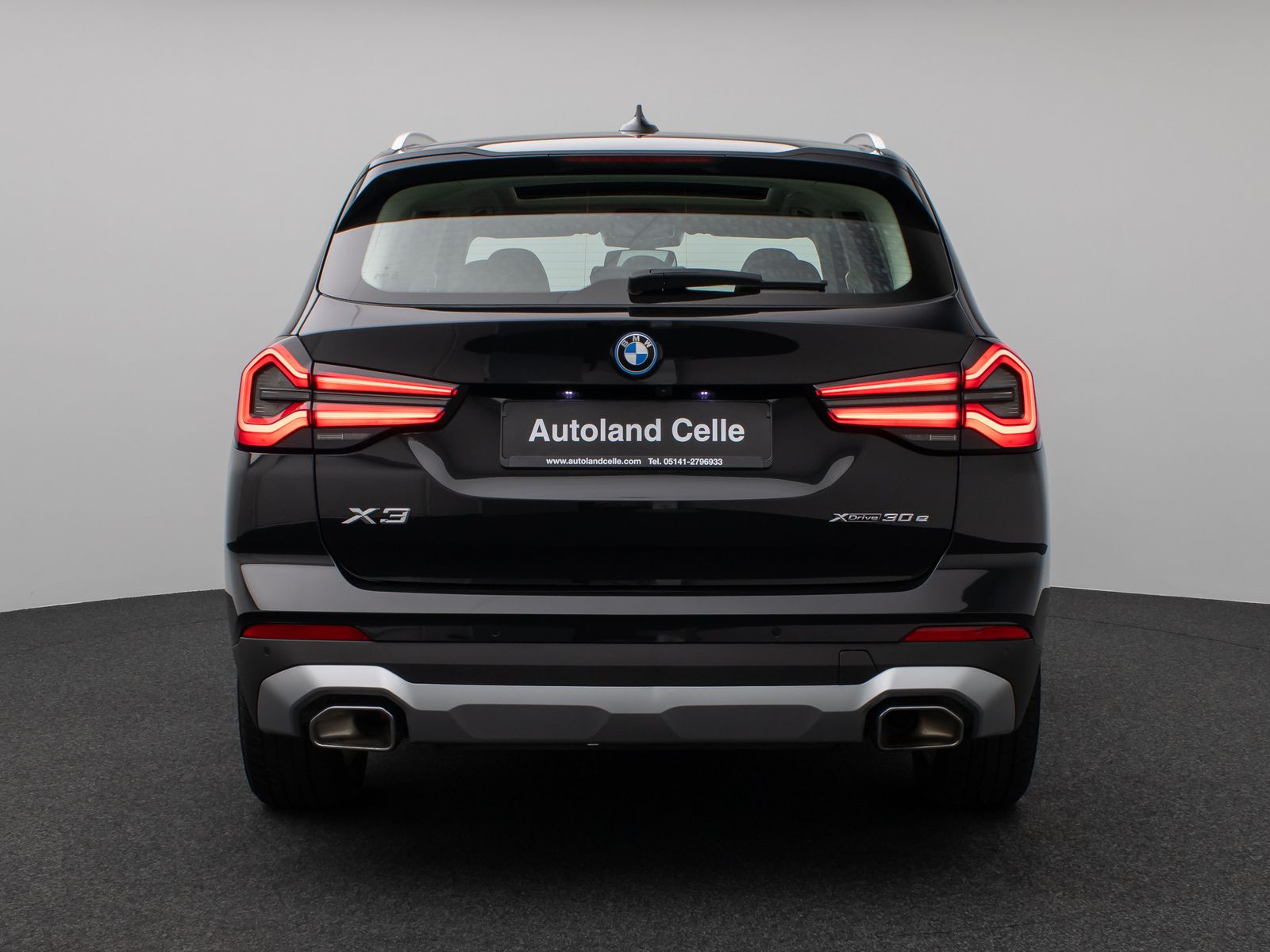 Fahrzeugabbildung BMW X3 xD30e Panorama Kamera Laser HUD DAB HiFi 18"
