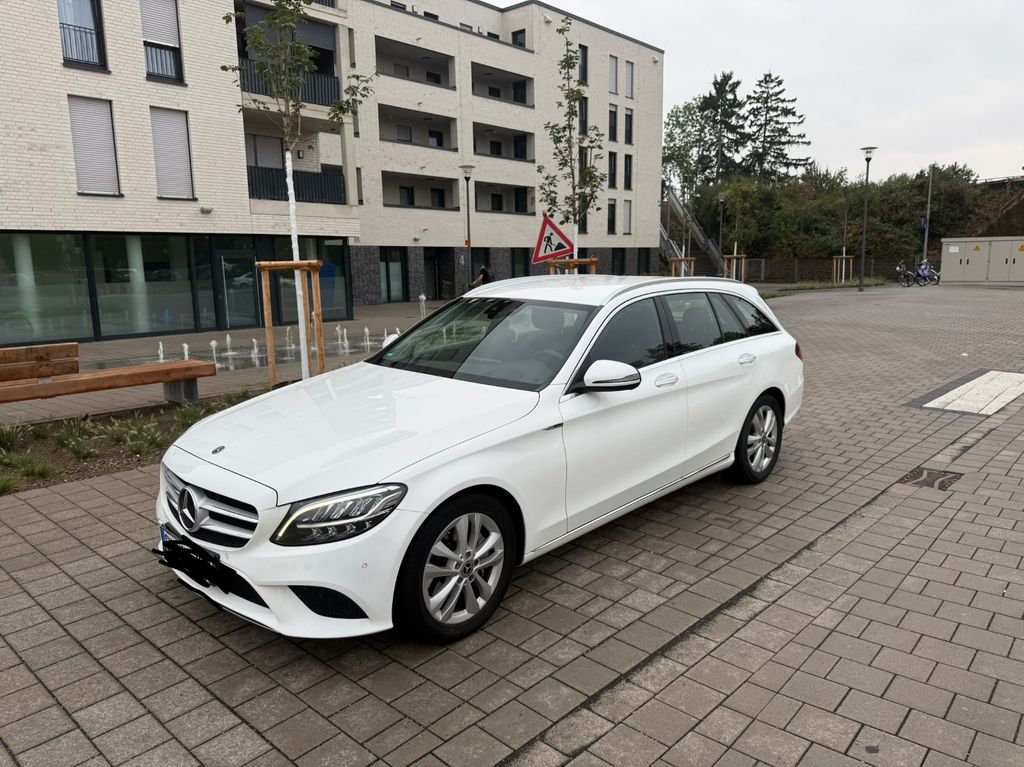 Image of Mercedes-Benz C 300