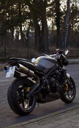 Triumph Street Triple 675 r | tiefergelegt |Quickshifter - Offers matching your search criteria