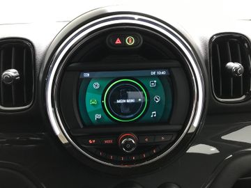 MINI Cooper Countryman 1.5 BLUET KLIMA NAVI PDC SHZ