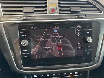 MYAUTOCENTER – Gebraucht- und Jahreswagen mit Werkstattservice in Pfaffenhofen Volkswagen Tiguan *Highline*4Motion*Leder*AHK*LED*
