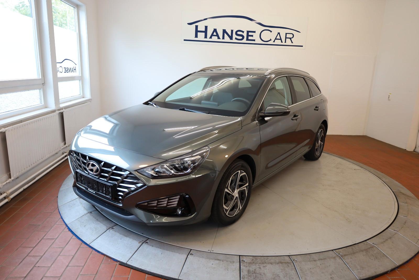 Hyundai i30 cw  /R.Kamera / AHK / Garantie !