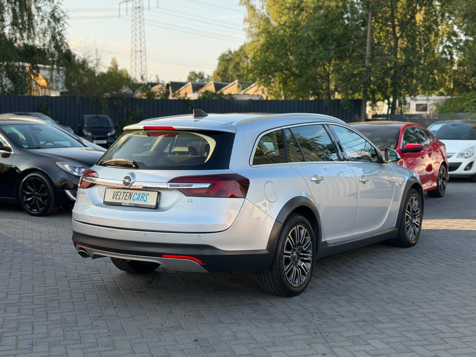 Opel Insignia A CT 4x4*AHK*XENON*SHZ*KAMERA*