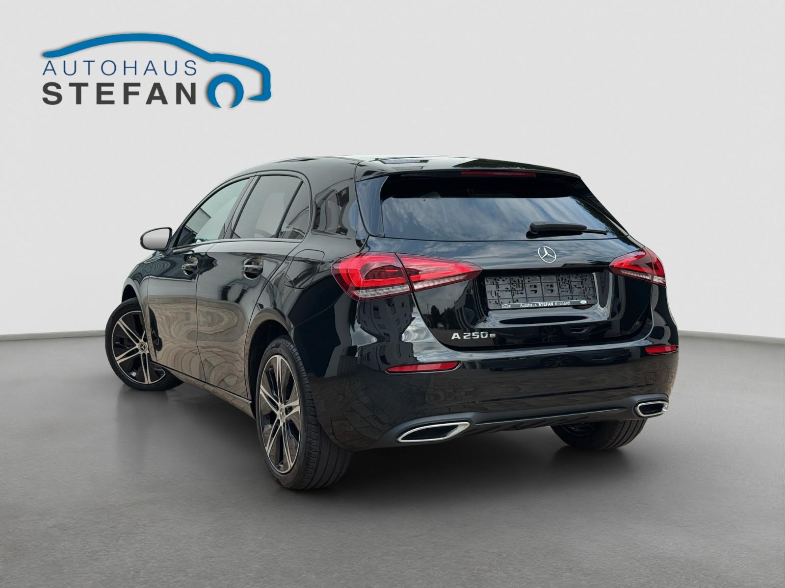 Mercedes-Benz A 250 e Progressive Night MultiBeam|Wide|DISTR.