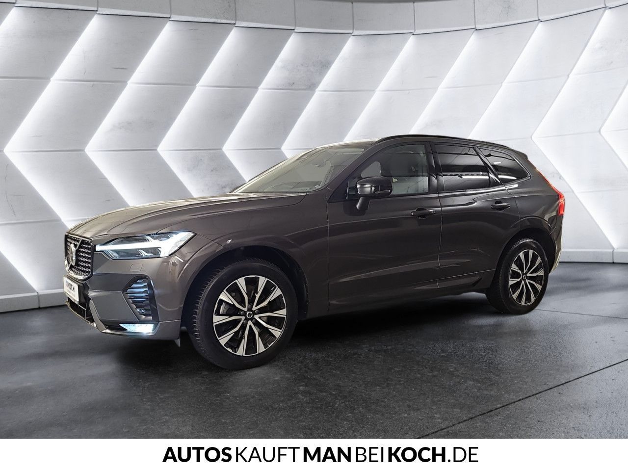 Volvo XC60 B4D Plus Dark ACC BLIS V-LED 4xSHz MEM H&K! imagem 3