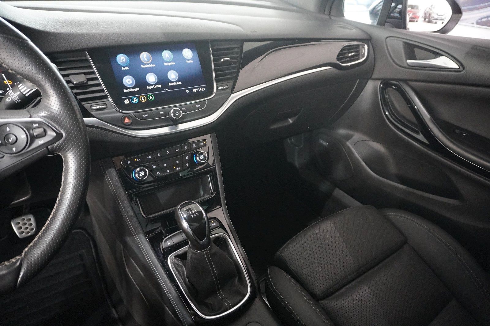Fahrzeugabbildung Opel Astra K ST 1.5D ULTIMATE NAVI/SH/KAMERA/BOSE/AHK
