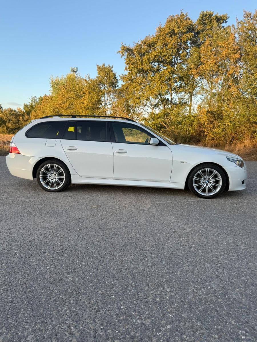 BMW 530d xDrive touring Edition Exclusive Editio...