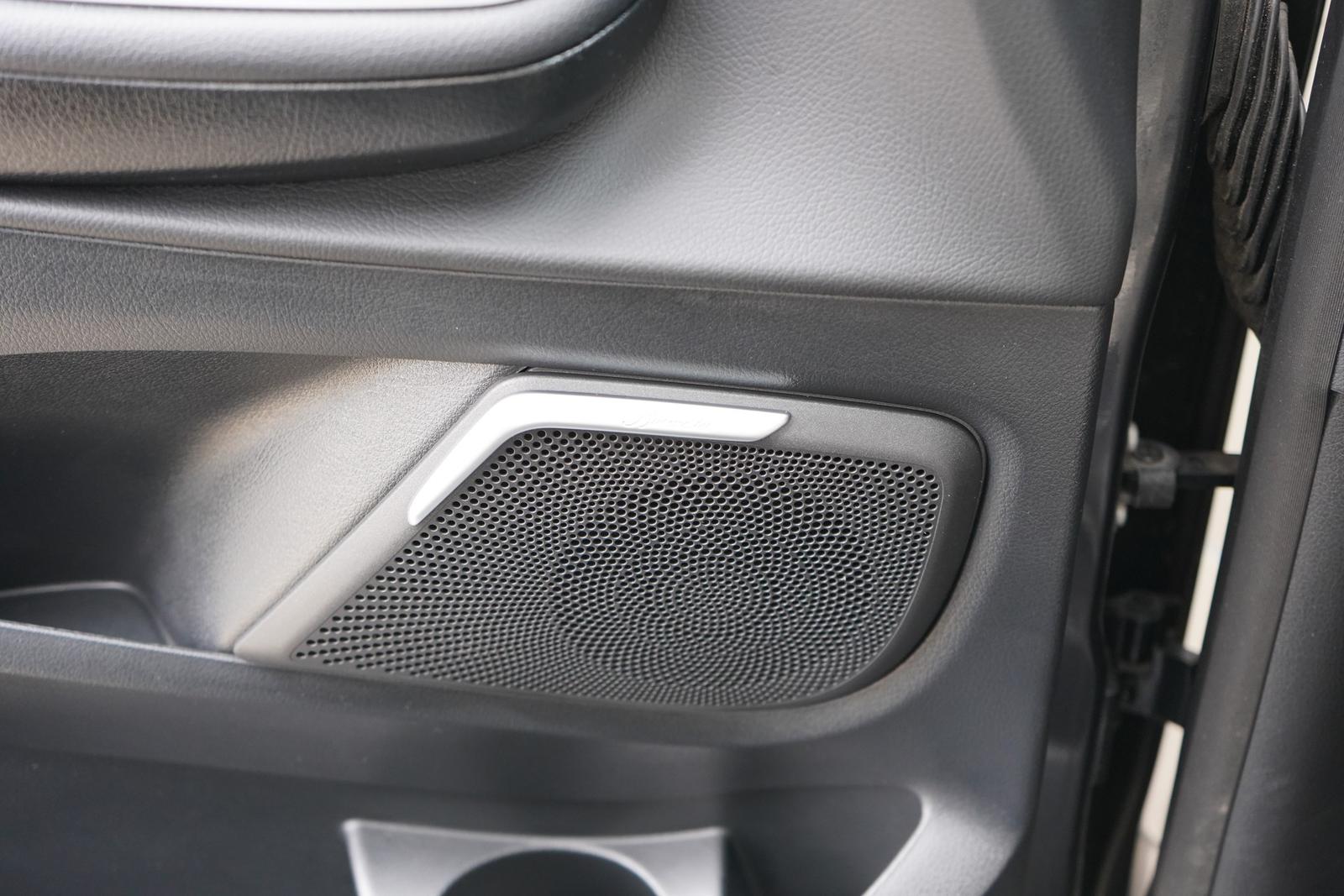 Mercedes-Benz V250d AMG Line lang Standheizung Burmester LED
