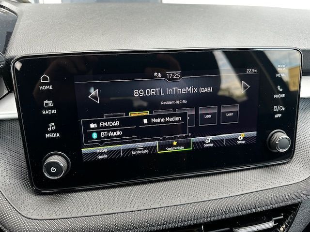 Fabia 80PS KAMERA;CARPLAY;SHZ;PDC;LED
