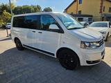 Volkswagen T5 Transporter Bus Multivan Edition 25 - Volkswagen T5: Edition