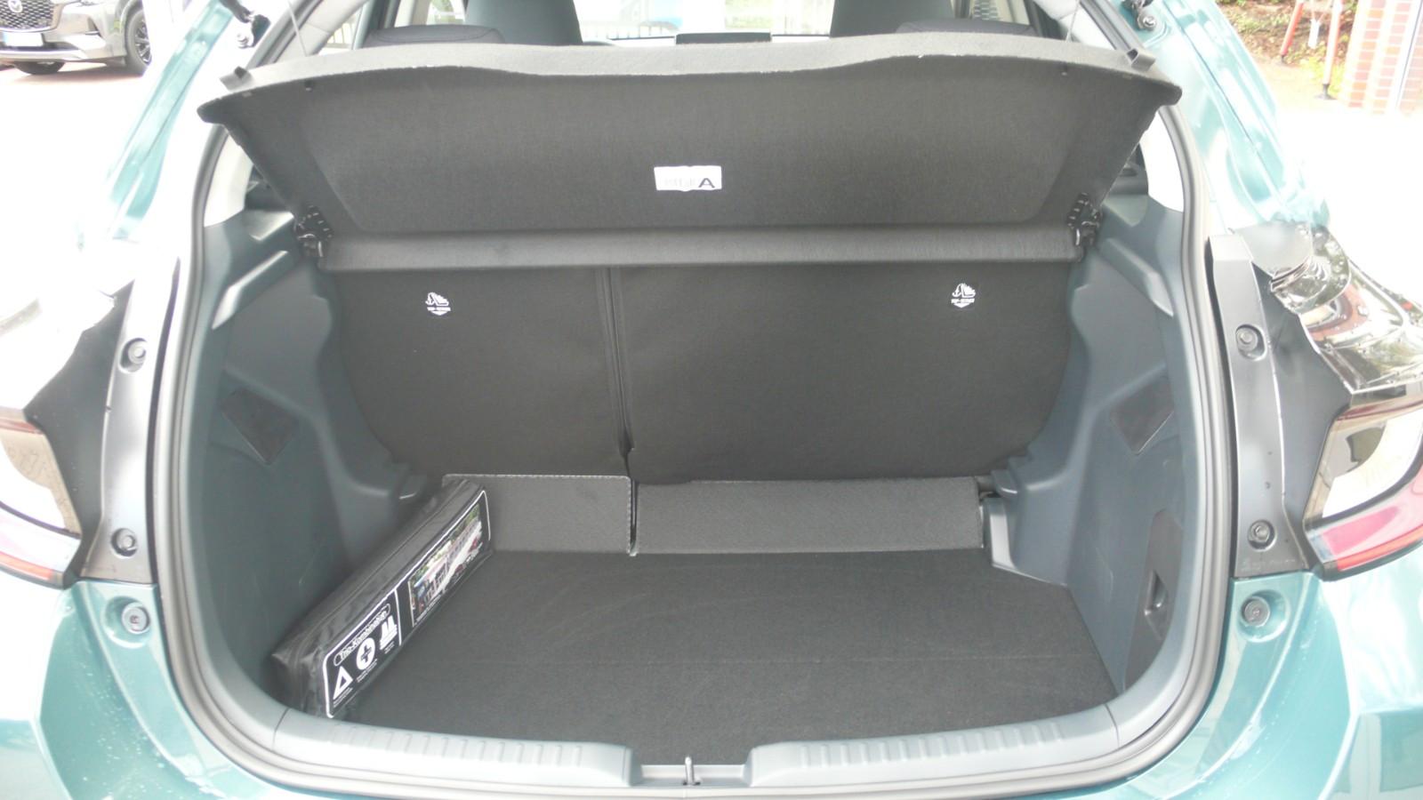 Mazda 2 Hybrid 1.5L Center Line Automatik