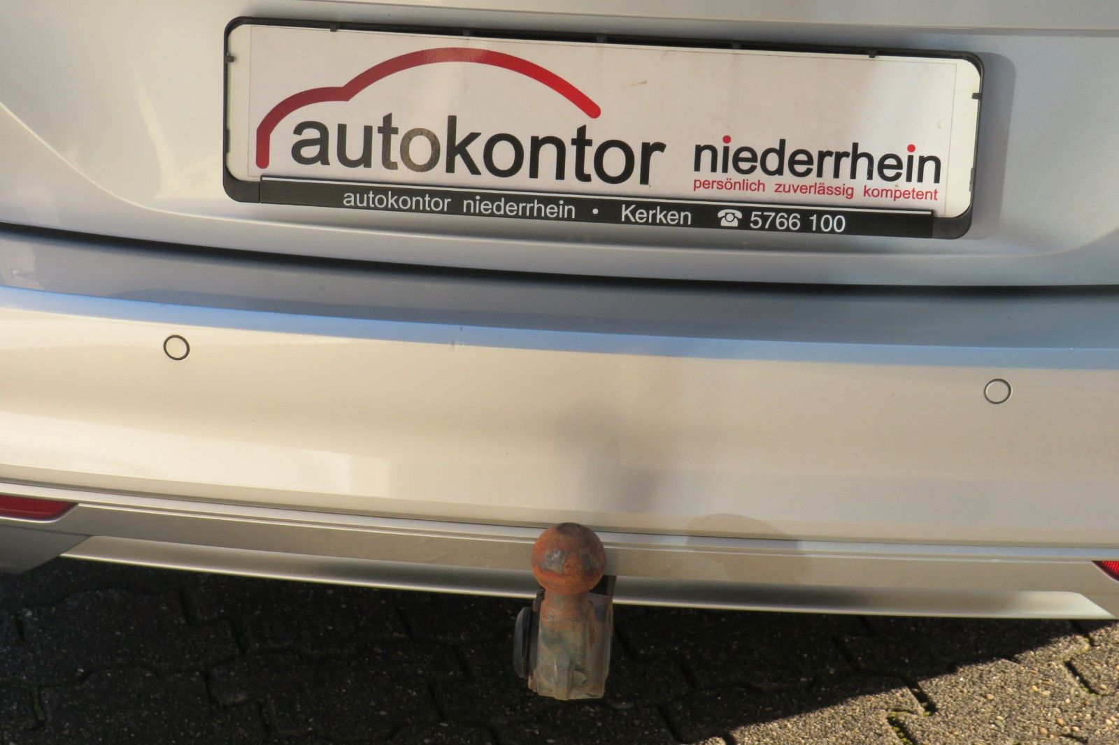 Fahrzeugabbildung Volkswagen Passat Variant Comfortline TDI DSG AHK NAVI