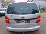 Volkswagen Touran 1.6 Conceptline - Volkswagen Touran mit Benzin-Antrieb: Kleinbus, 1.6