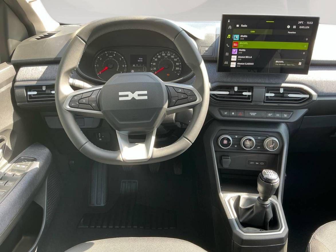 Fahrzeugabbildung Dacia Sandero Expression TCe 100