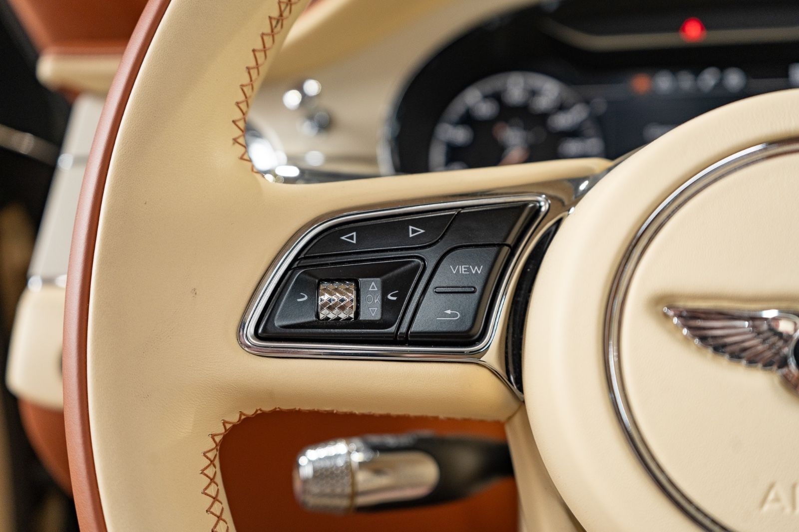 Bentley Continental GT Azure°B&O°NIGHT°MASS°360°ACC°PANO foto 17